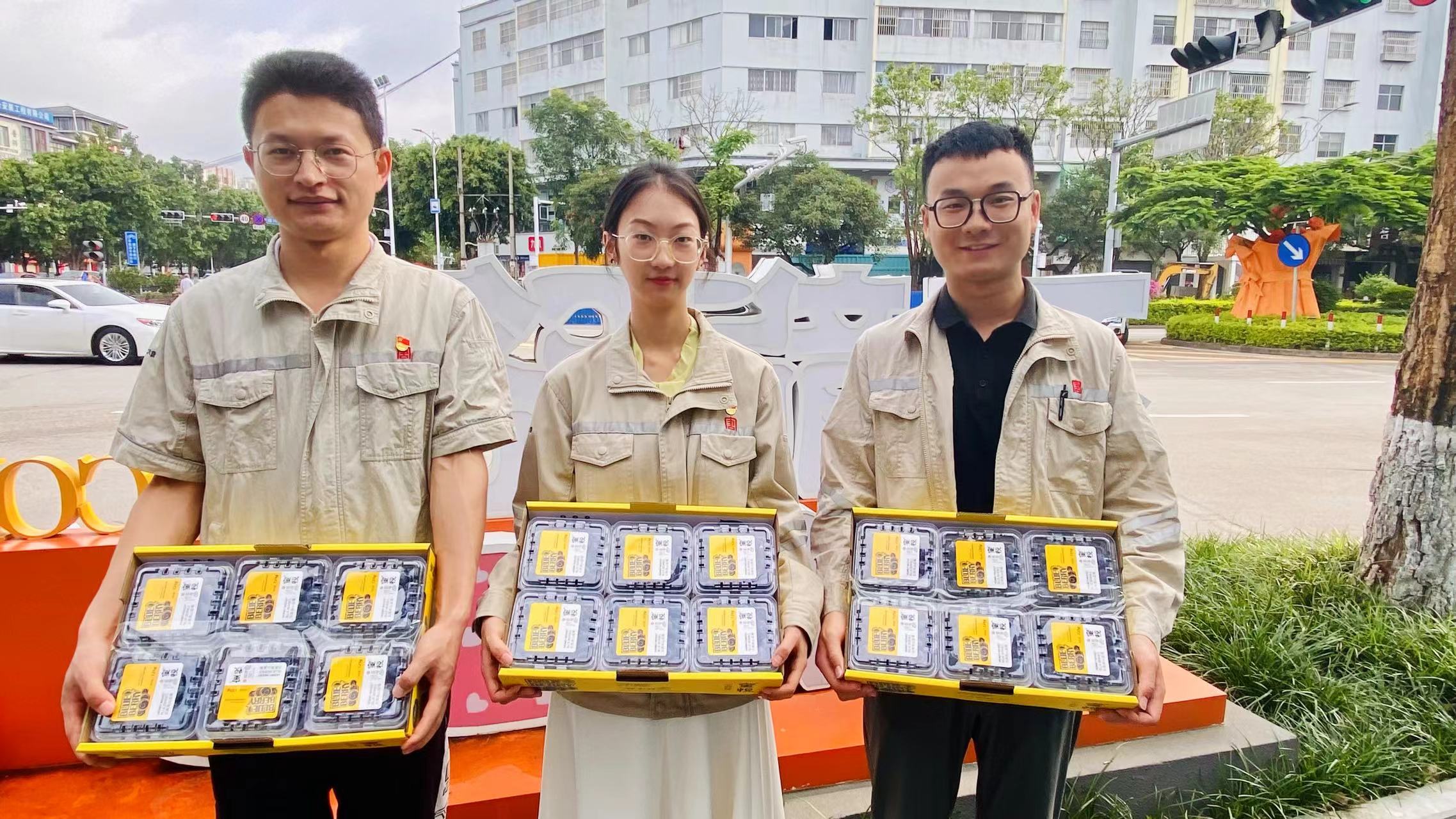 云南公司：消费促帮扶 产销助振兴 (1).jpg